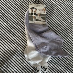 New women’s Sockopath Low Cut Socks w/ expression heel tabs Sz 4-10
